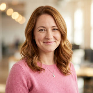 Emily Watson, chef för kundsupport på Sol Avkis, profilbild